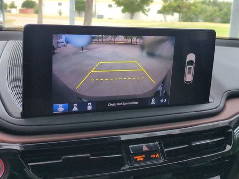 Used 2026 Acura MDX w/ Technology Package FWD image 11