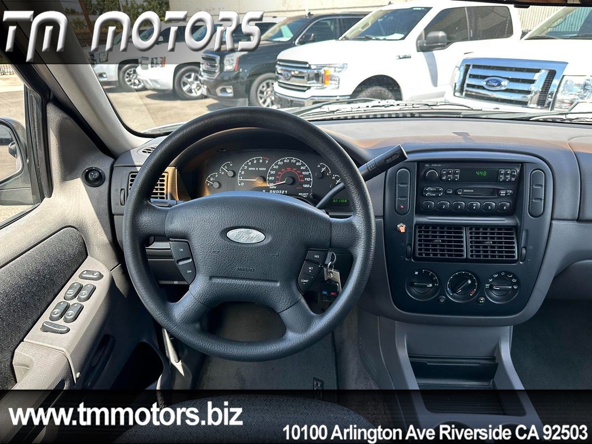 Used 2002 Ford Explorer XLS RWD image 13