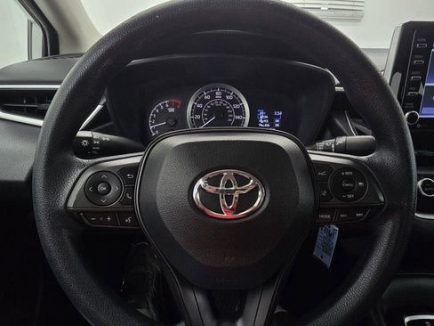 Used 2021 Toyota Corolla LE image 23