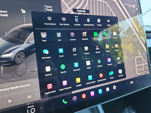 Used 2025 Tesla Model 3 RWD image 21