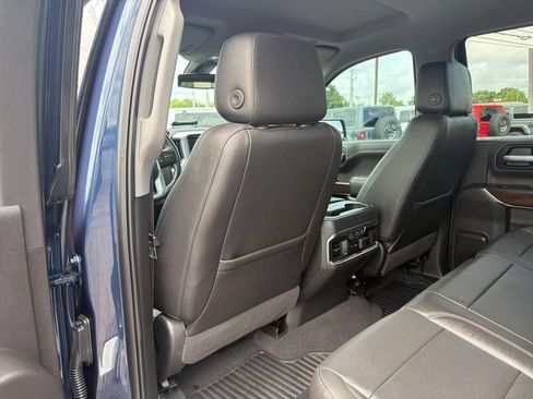 Used 2019 GMC Sierra 1500 SLT AWD/4WD image 18