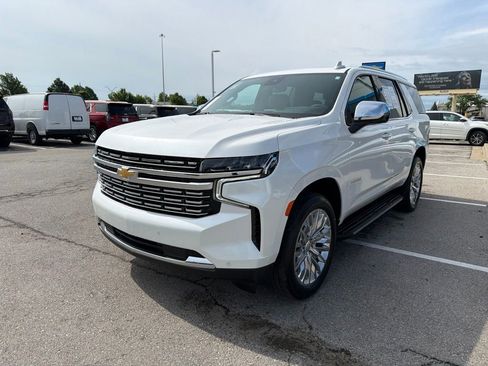 Used 2024 Chevrolet Tahoe Premier AWD/4WD image 7
