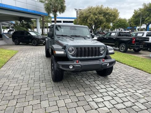 Used 2026 Jeep Gladiator Rubicon AWD/4WD image 17