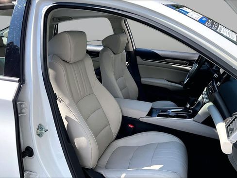 Used 2020 Honda Accord EX-L image 9