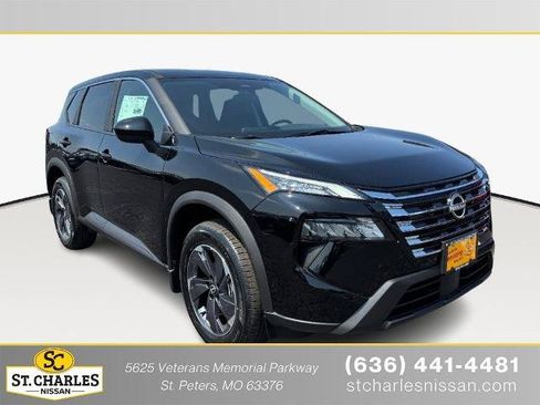 Certified 2026 Nissan Rogue SV FWD image 1