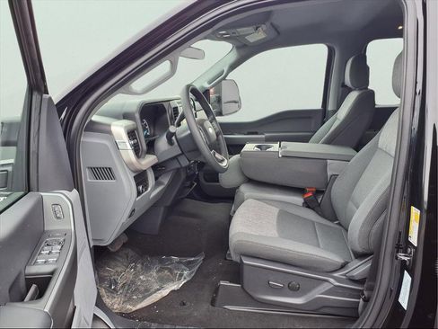 New 2026 Ford F250 XLT w/ FX4 Off-Road Package image 15