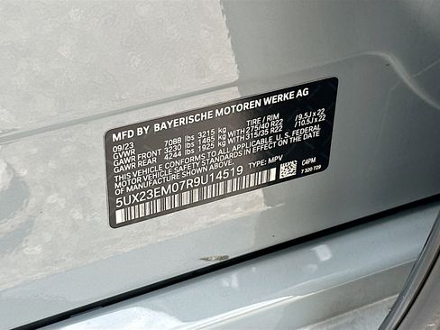 Certified 2024 BMW X7 xDrive40i w/ M Sport Package AWD/4WD image 36