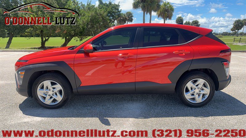 Used 2025 Hyundai Kona SE FWD image 3