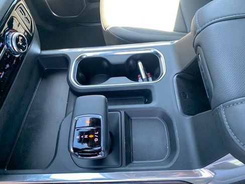 New 2026 GMC Sierra 1500 SLT w/ SLT Premium Plus Package AWD/4WD image 24