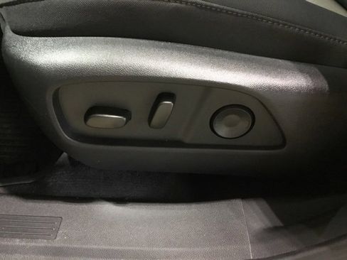 New 2026 Chevrolet Equinox LT w/ Convenience Package II image 28