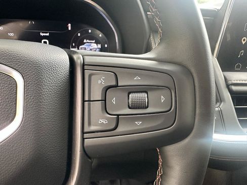 Used 2024 GMC Yukon XL AT4 w/ Technology Package AWD/4WD image 47
