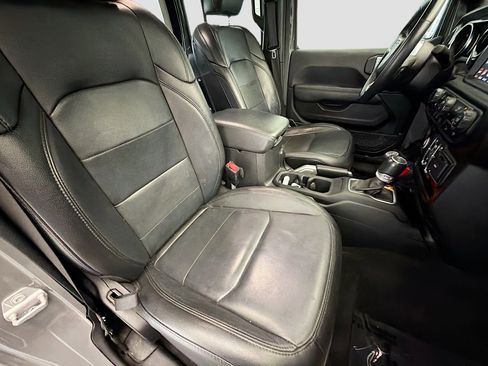 Used 2021 Jeep Wrangler Unlimited Sahara image 15