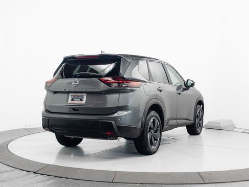 Used 2024 Nissan Rogue SV AWD/4WD image 10