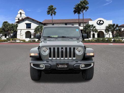 Used 2021 Jeep Wrangler Unlimited Sahara AWD/4WD image 6