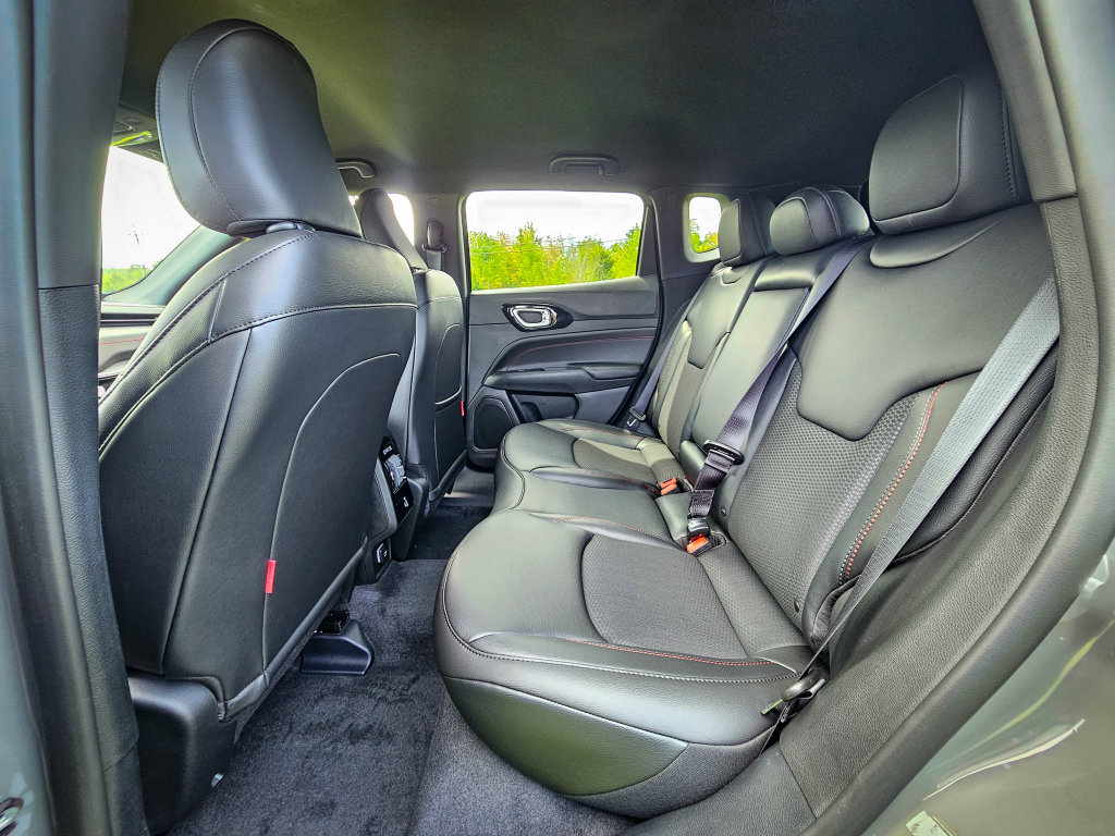 New 2026 Jeep Compass Trailhawk AWD/4WD image 34