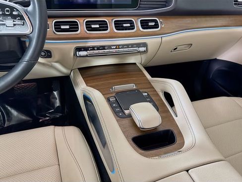 Used 2022 Mercedes-Benz GLE 350 4MATIC image 25
