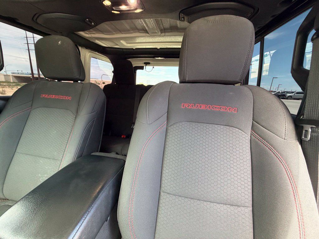 Used 2023 Jeep Wrangler Unlimited Rubicon AWD/4WD image 19