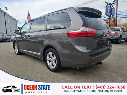 Used 2017 Toyota Sienna LE