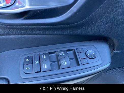 Used 2022 Jeep Cherokee Trailhawk w/ Technology Group B image 18