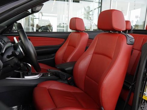 Used 2012 BMW 135i Convertible image 33