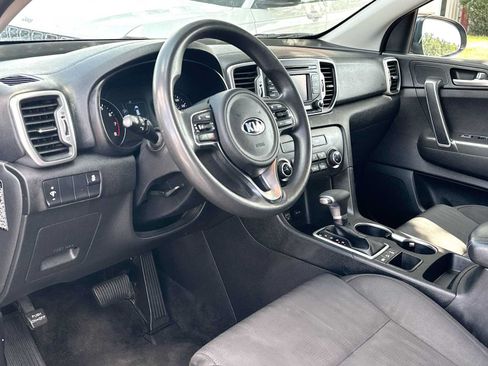 Used 2017 Kia Sportage LX AWD/4WD image 18