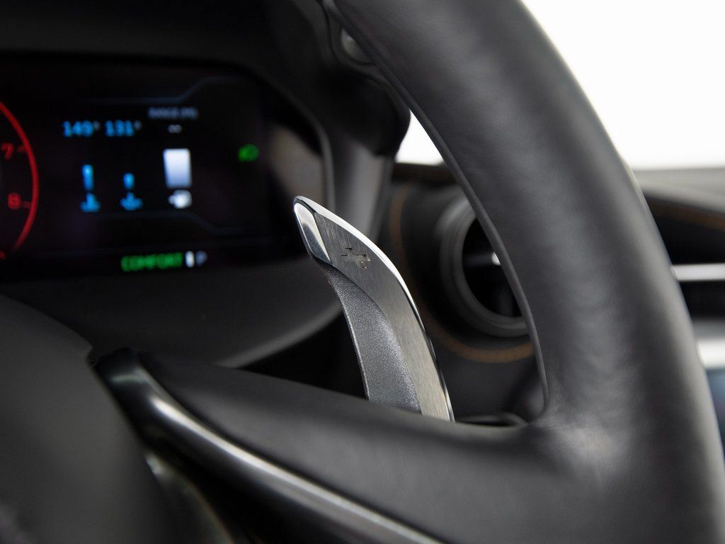 Used 2025 McLaren 750S RWD image 17