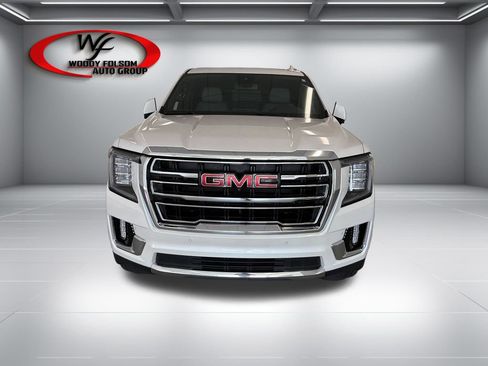 Used 2024 GMC Yukon SLT w/ SLT Premium Package RWD image 2