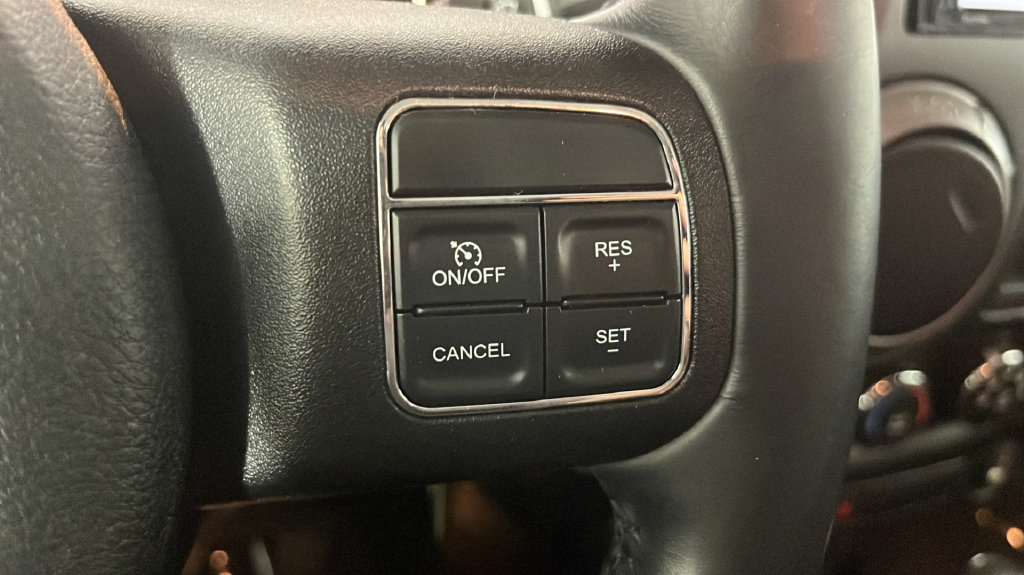 Used 2018 Jeep Wrangler Unlimited Sport S AWD/4WD image 26