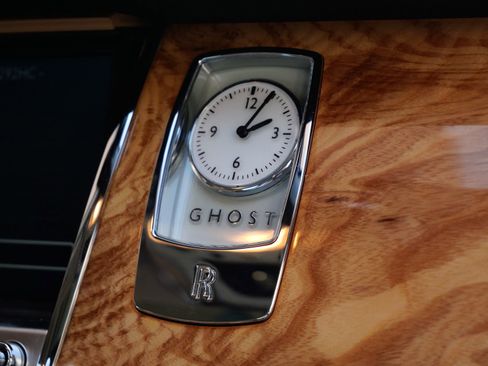 Used 2013 Rolls-Royce Ghost RWD image 13