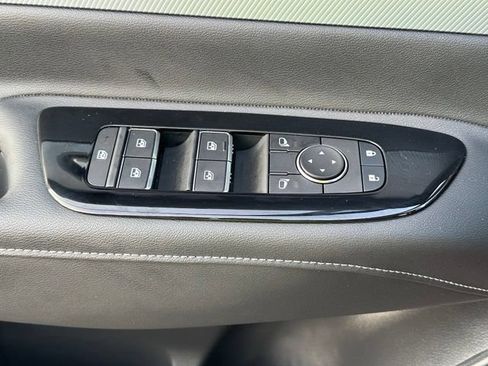 Certified 2025 Nissan Murano SL AWD/4WD image 21