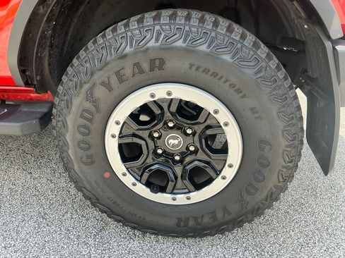 Used 2023 Ford Bronco Badlands AWD/4WD image 18
