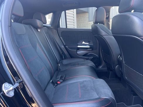 Used 2022 Mercedes-Benz GLA 250 4MATIC image 14