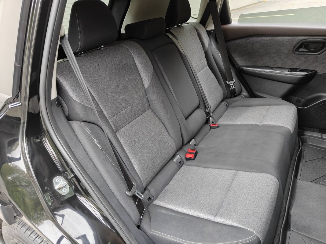 Used 2021 Nissan Rogue S AWD/4WD image 19
