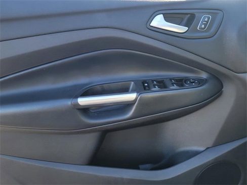 Used 2018 Ford Escape SE w/ SE Sync 3 Package image 11