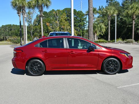 Certified 2024 Toyota Corolla LE image 2