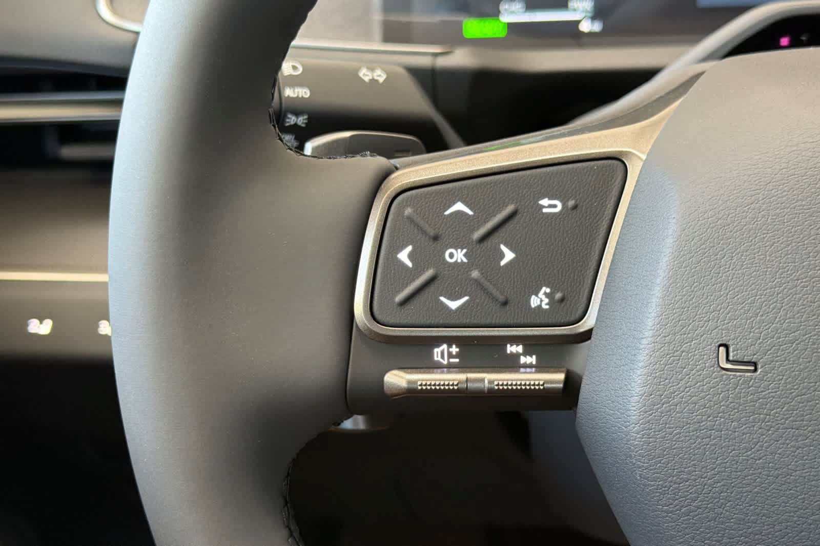 New 2026 Lexus ES 350e w/ Convenience Package FWD image 25