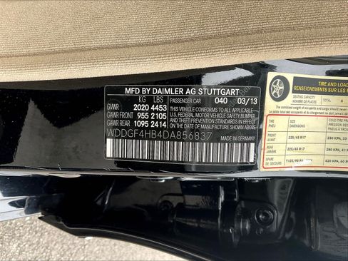 Used 2013 Mercedes-Benz C 250 Sedan image 18