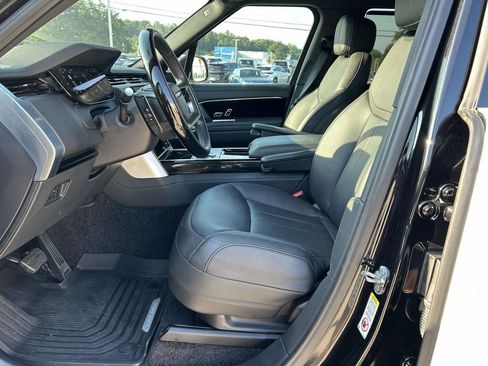 Used 2024 Land Rover Range Rover Long Wheelbase SE AWD/4WD image 13