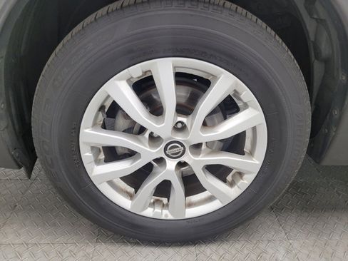 Used 2018 Nissan Rogue SV AWD/4WD image 31