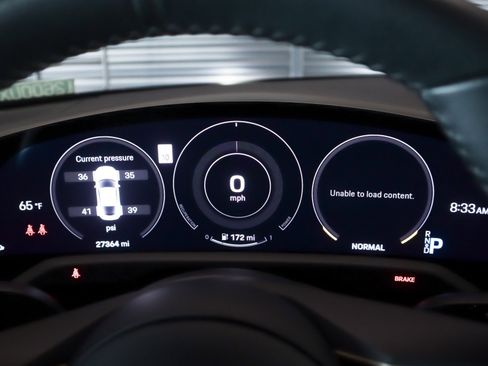 Used 2022 Porsche Taycan image 14