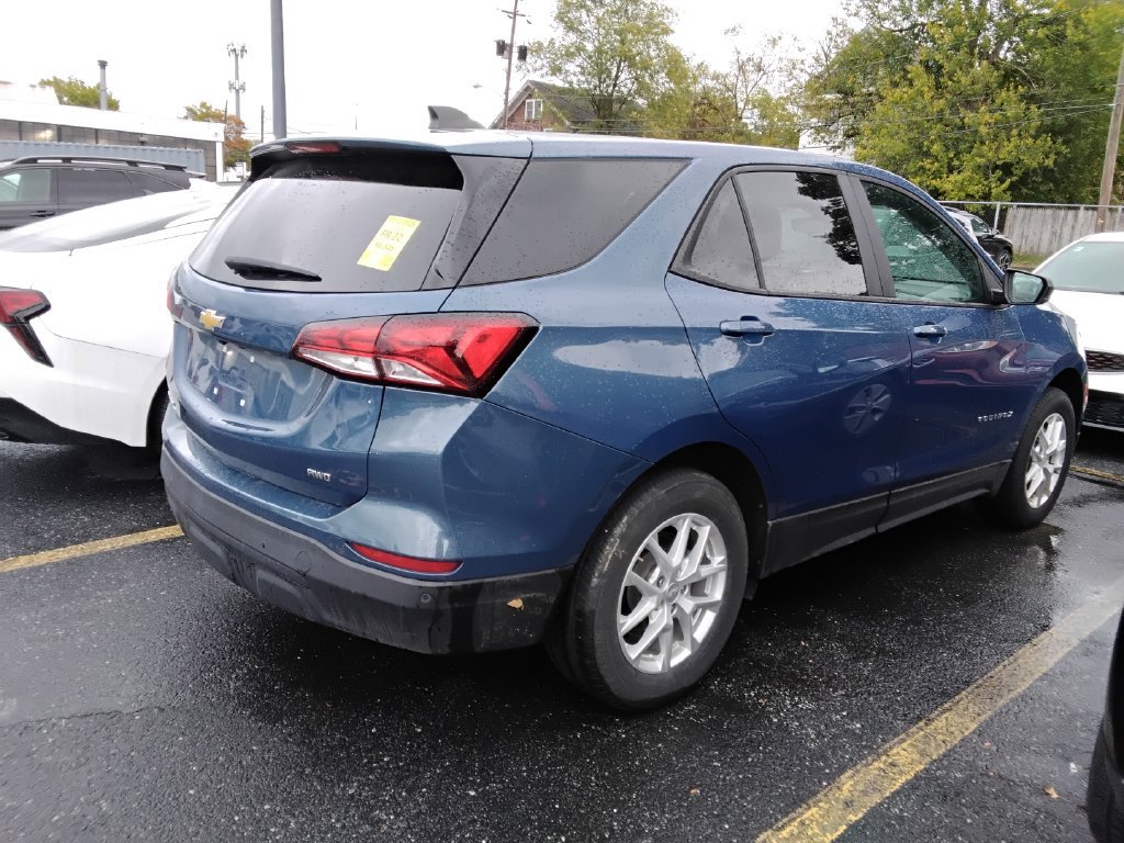 Used 2024 Chevrolet Equinox LS w/ LS Convenience Package AWD/4WD image 5
