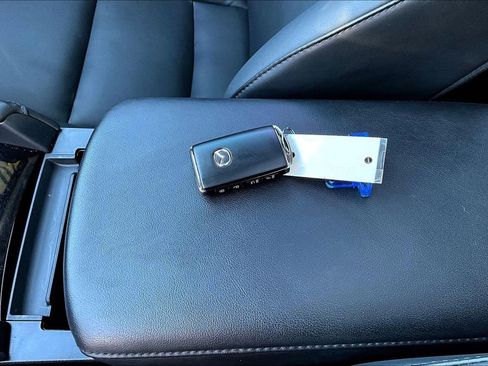 Used 2023 MAZDA MAZDA3 s image 36