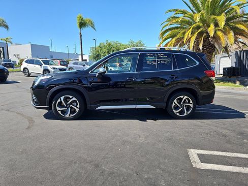 Used 2023 Subaru Forester Touring AWD/4WD image 4