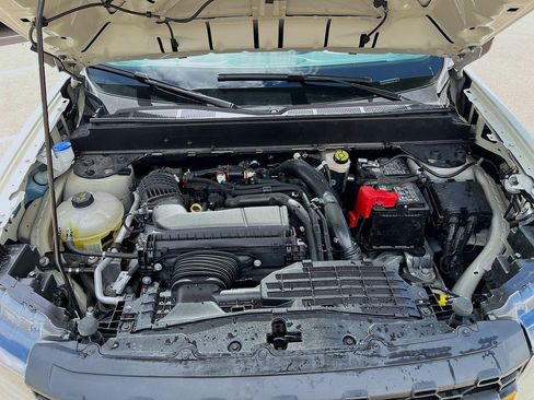 Used 2025 Ford Maverick Tremor image 30