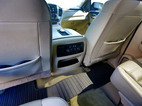 Used 2017 GMC Yukon XL Denali w/ Open Road Package image 14