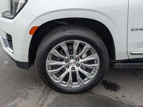 Used 2023 GMC Yukon XL Denali w/ LPO, Floor Liner Package image 10