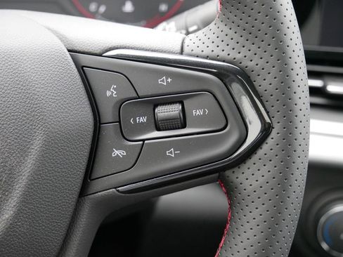 New 2026 Chevrolet Trax RS w/ Sunroof Package image 26