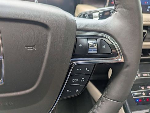 Used 2023 Lincoln Nautilus Reserve w/ Luxury Package image 14