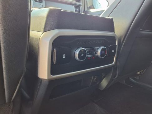 Used 2022 Ford Expedition Limited AWD/4WD image 37