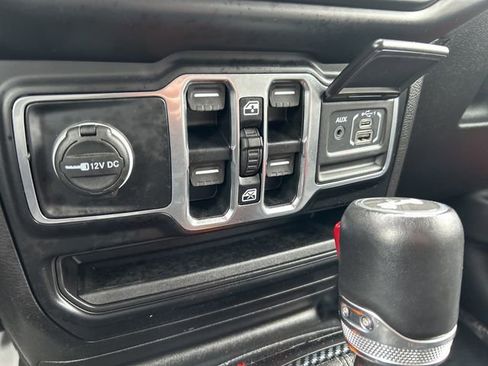 Used 2021 Jeep Wrangler Unlimited Sahara w/ Cold Weather Group image 16